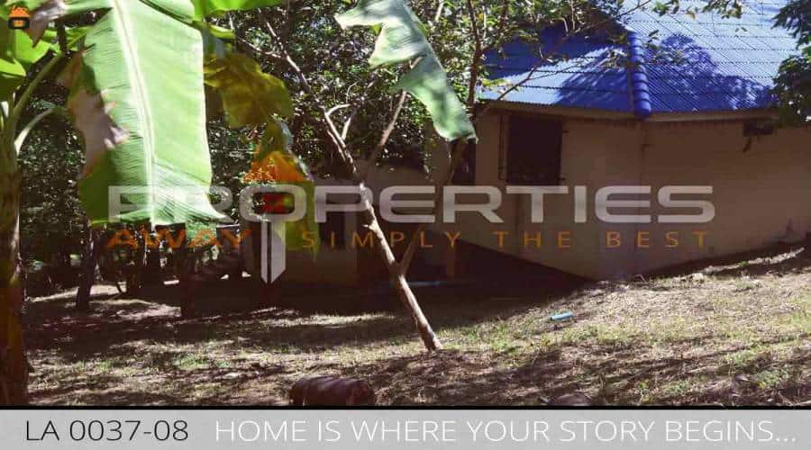 PROPERTIES AWAY 1 RAI LAND WITH 2 SINGLE 2 BEDROOM HOUSES KOH SAMUI